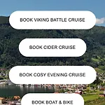 I Med Utsikt Over Fjord Og Fjell ソンダル