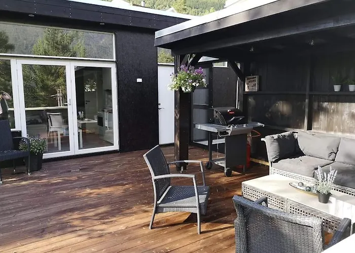 I Med Utsikt Over Fjord Og Fjell Apartamento *